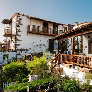 Tajona & Granero Country house