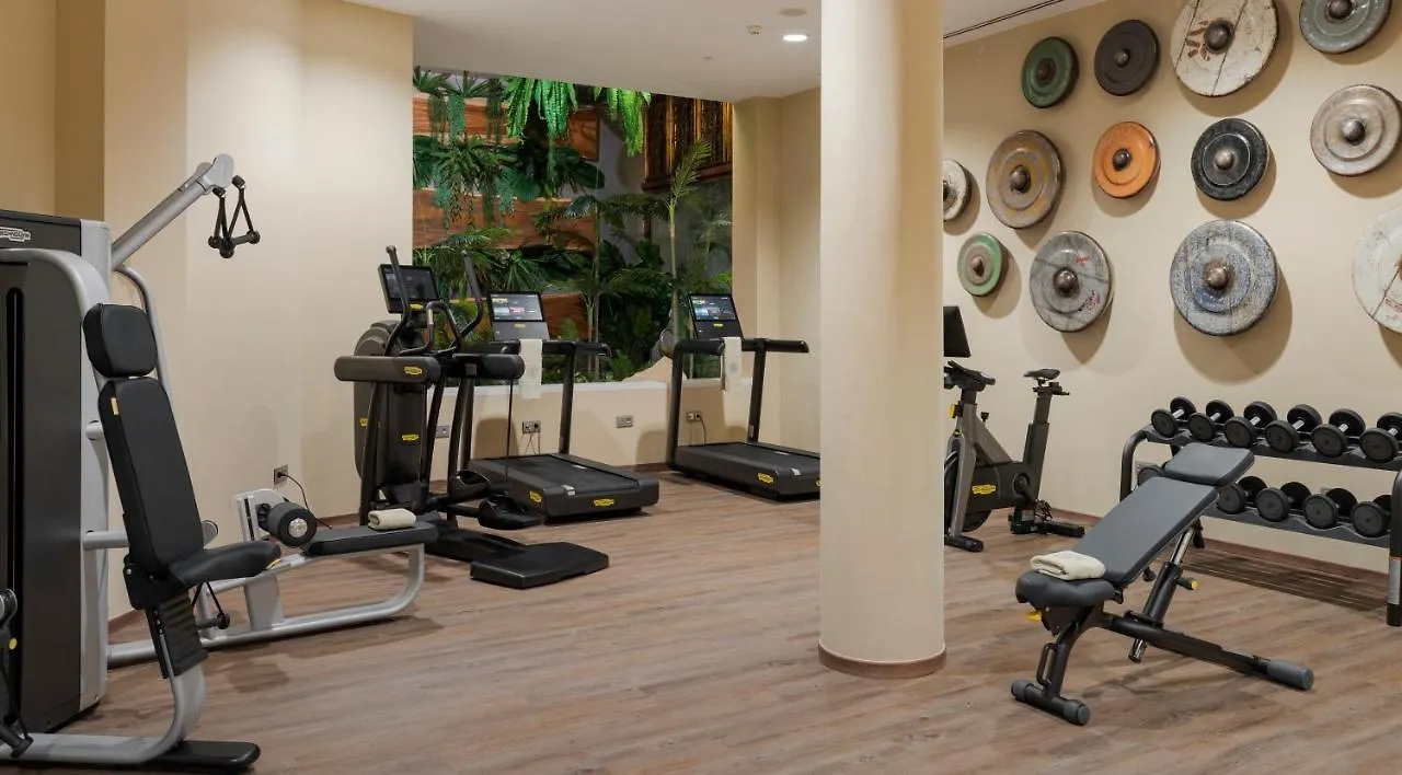 Royal River, Luxury Hotel - Adults Only 阿德耶