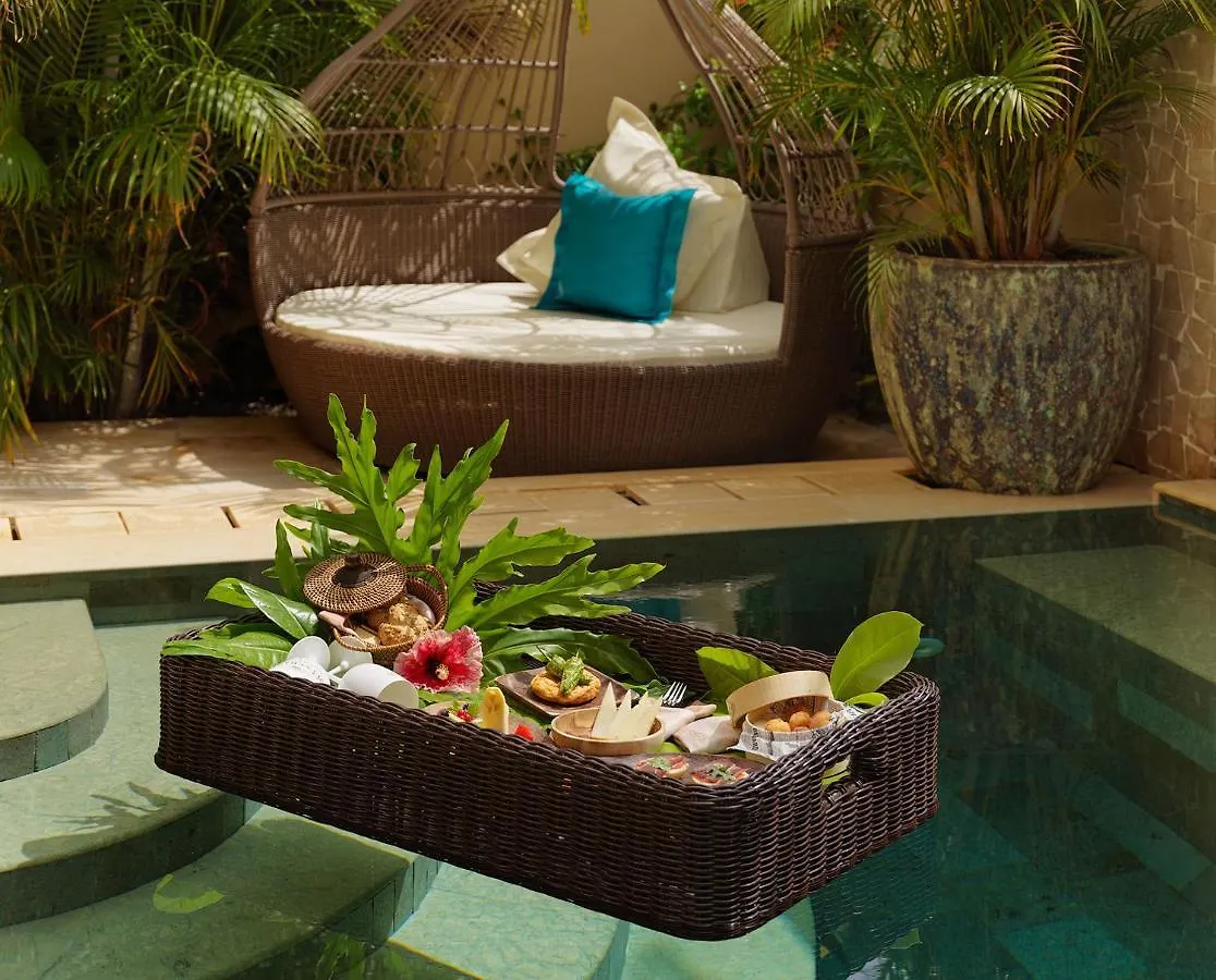 Royal River, Luxury Hotel - Adults Only 阿德耶