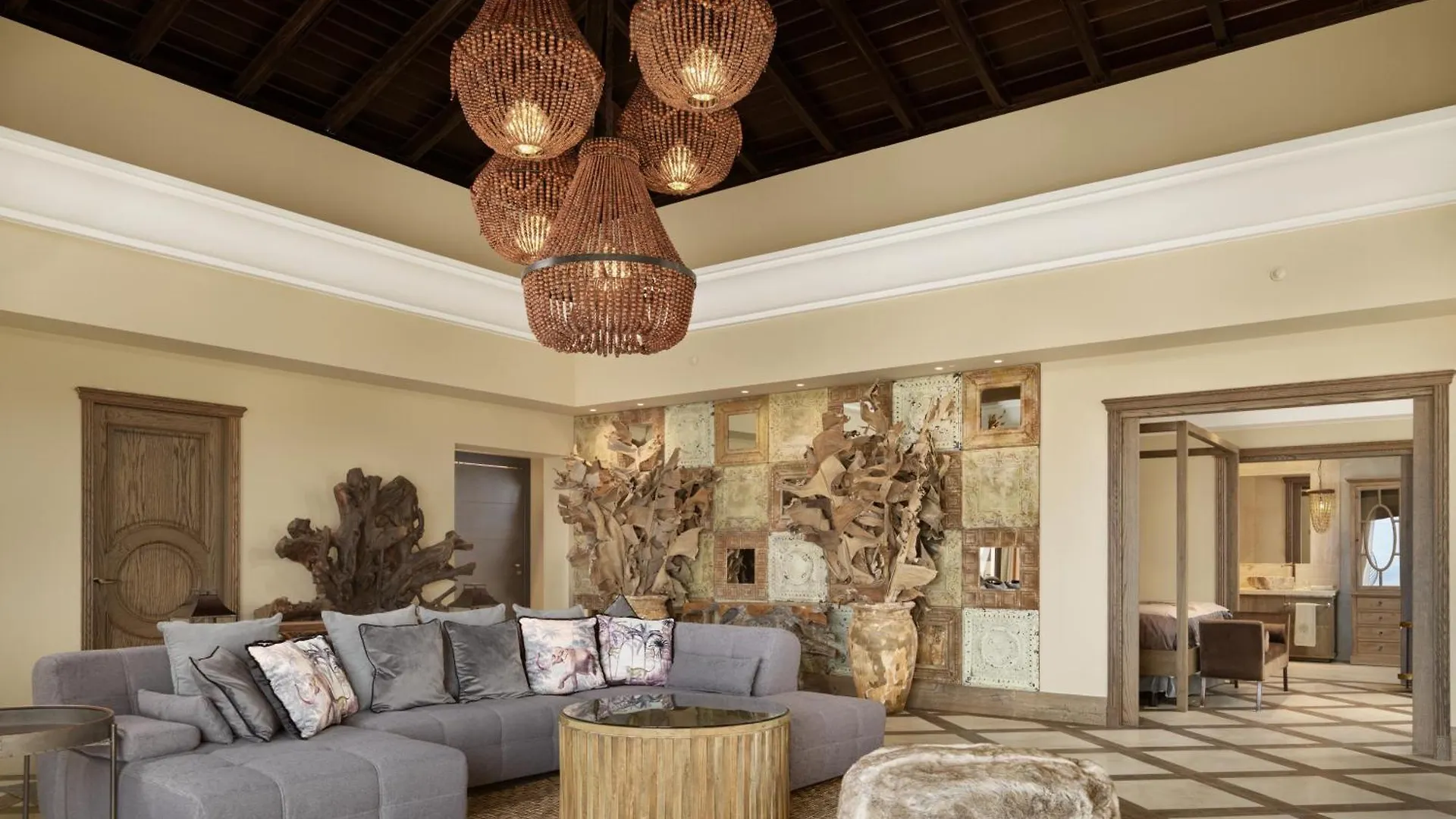 Royal River, Luxury Hotel - Adults Only 阿德耶
